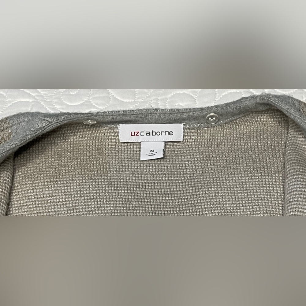 Sweater - Picture 5 of 8
